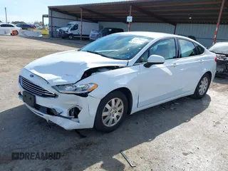 2019 Ford Fusion SE with VIN 3FA6P0HD6KR201777, listed as a IAAI auction lot 41615610 with 93,989 mi miles. Bid and sale history available at carsss.com. Image 17.