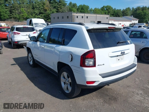2017 Jeep Compass Sport SE z VIN 1C4NJDBB5HD107025, wystawiony jako IAAI lot #42382265 z przebiegiem Nie podano mil oraz . Historia ofert i sprzedaży dostępna na DreamBid. Obrazek 3.