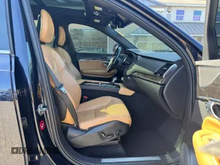 2017 Volvo XC90 Momentum with VIN YV4A22PK1H1123567, listed as a Copart auction lot 49883535 with 156,983 mi miles and Clean Title. Bid and sale history available at carsss.com. Image 5.