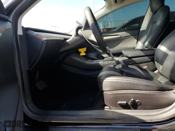2022 Tesla Model 3 with VIN 5YJ3E1EAXNF120970, listed as a Copart auction lot 47631725 with 33,205 mi miles and Salvage Title. Bid and sale history available at DreamBid. Image 7.