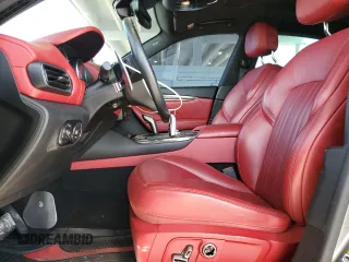 2021 Maserati Levante S z VIN ZN661YUA3MX369441, wystawiony jako Copart lot #50344155 z przebiegiem 71 963 mil mil oraz Nie do naprawy • Non repairable. Historia ofert i sprzedaży dostępna na DreamBid. Obrazek 7.
