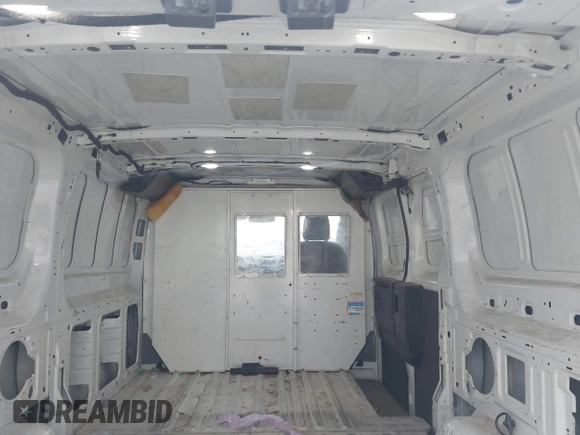 2018 Ford Transit с VIN 1FTYE1ZM2JKB20887, выставлен на аукционе IAAI как лот 42060582 с пробегом 257 476 миль миль и . История ставок и продаж доступна на DreamBid. Изображение 8.