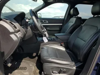2017 Ford Explorer XLT z VIN 1FM5K8D81HGD02295, wystawiony jako Copart lot #62638805 z przebiegiem 83 614 mil mil oraz Czysty tytuł • Clean title. Historia ofert i sprzedaży dostępna na DreamBid. Obrazek 7.