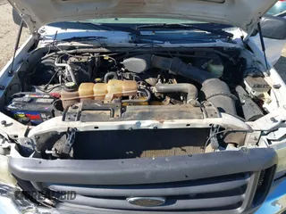 2004 Ford Super Duty F-250 XL with VIN 1FTNX20L84EA84813, listed as a IAAI auction lot 41860712 with 423,146 mi miles. Bid and sale history available at carsss.com. Image 10.
