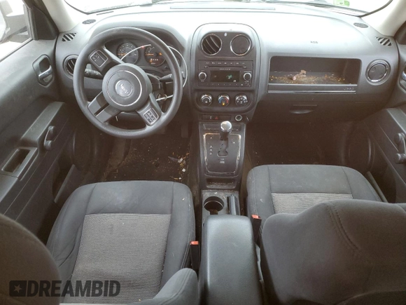 2014 Jeep Patriot Altitude with VIN 1C4NJPBA4ED911496, listed as a Copart auction lot 52390435 with 125,114 mi miles and Salvage Title. Bid and sale history available at DreamBid. Image 8.