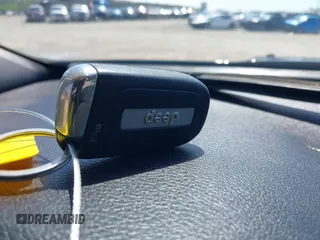 2018 Jeep Renegade Latitude with VIN ZACCJBBB8JPG82416, listed as a IAAI auction lot 41977023 with 75,092 mi miles and . Bid and sale history available at carsss.com. Image 11.