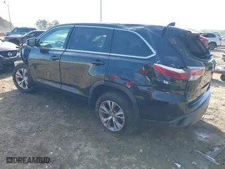 2015 Toyota Highlander LE with VIN 5TDBKRFH1FS125261, listed as a IAAI auction lot 41911183 with 1 mi miles. Bid and sale history available at carsss.com. Image 3.