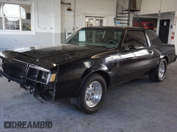 1986 Buick Regal with VIN 1G4GK4771GP428305, listed as a Copart auction lot 45335065 with 943 mi miles and Clean Title. Bid and sale history available at DreamBid. Image 2.