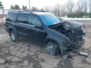 2005 Toyota Sequoia Limited with VIN 5TDBT48A55S246552, listed as a IAAI auction lot 41621074 with 340,812 mi miles and . Bid and sale history available at DreamBid. Image 1.