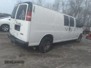 2003 GMC Savana z VIN 1GTGG29U731104401, wystawiony jako IAAI lot #41452030 z przebiegiem 334 867 mil mil oraz . Historia ofert i sprzedaży dostępna na DreamBid. Obrazek 3.