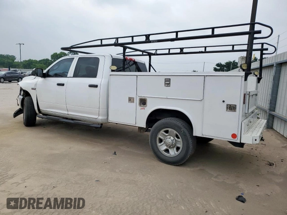2018 Ram 2500 Tradesman with VIN 3C6UR5HJ2JG279165, listed as a Copart auction lot 49601845 with 157,129 mi miles and Salvage title. Bid and sale history available at DreamBid. Image 2.