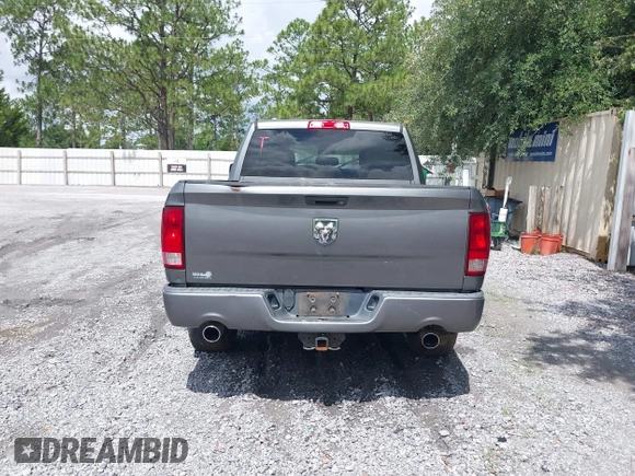 2013 Ram 1500 Express z VIN 1C6RR6KT2DS562992, wystawiony jako IAAI lot #42345919 z przebiegiem 246 114 mil mil oraz . Historia ofert i sprzedaży dostępna na DreamBid. Obrazek 16.