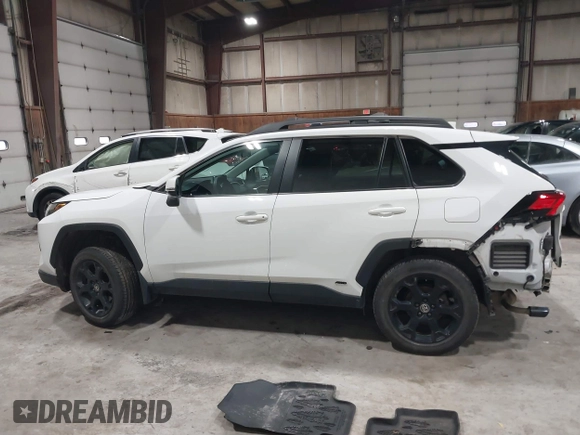 2023 Toyota RAV4 Hybrid XLE with VIN 2T3UWRFV1PW156948, listed as a IAAI auction lot 41556334 with 21,196 mi miles. Bid and sale history available at carsss.com. Image 15.