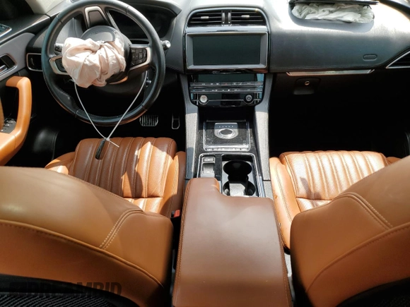 2019 Jaguar F-Pace 30t Portfolio with VIN SADCN2GX8KA355738, listed as a Copart auction lot 67042053 with 57,997 mi miles and . Bid and sale history available at DreamBid. Image 8.