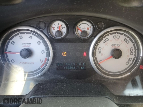 2008 Ford Focus SE z VIN 1FAHP35N88W111978, wystawiony jako Copart lot #57640545 z przebiegiem 190 203 mil mil oraz Szkoda całkowita • Salvage title. Historia ofert i sprzedaży dostępna na DreamBid. Obrazek 9.