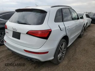 2015 Audi SQ5 Premium Plus with VIN WA1CGAFP6FA120966, listed as a Copart auction lot 68792494 with 117,119 mi miles and Salvage Title. Bid and sale history available at carsss.com. Image 3.