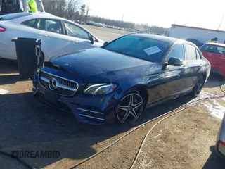 2019 Mercedes-Benz E-Class E 300 with VIN WDDZF4KB8KA624403, listed as a IAAI auction lot 40979733 with 76,496 mi miles. Bid and sale history available at carsss.com. Image 17.