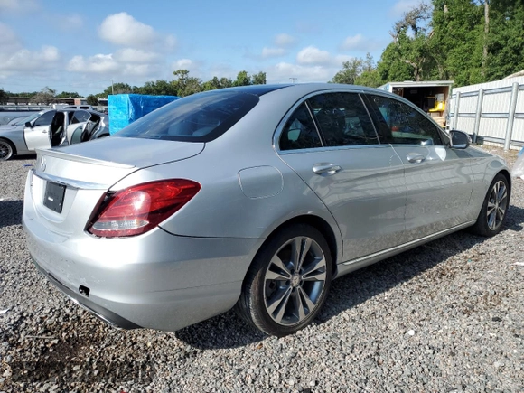 2017 Mercedes-Benz C 300 with VIN 55SWF4JB1HU192699, listed as a Copart auction lot 59310025 with Not provided miles and Clean title. Bid and sale history available at DreamBid. Image 3.