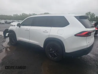 2024 Toyota Highlander XLE with VIN 5TDAAAB56RS056857, listed as a Copart auction lot 55140015 with 11,832 mi miles and Salvage title. Bid and sale history available at DreamBid. Image 2.
