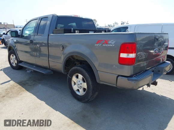 2004 Ford F-150 XLT z VIN 1FTPX14594NC61741, wystawiony jako IAAI lot #42135095 z przebiegiem 184 485 mil mil oraz . Historia ofert i sprzedaży dostępna na DreamBid. Obrazek 3.
