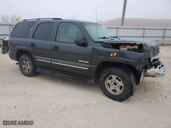 2003 Chevrolet Tahoe LT with VIN 1GNEC13ZX3R237955, listed as a Copart auction lot 43952685 with 189,117 mi miles and Salvage Title. Bid and sale history available at carsss.com. Image 4.