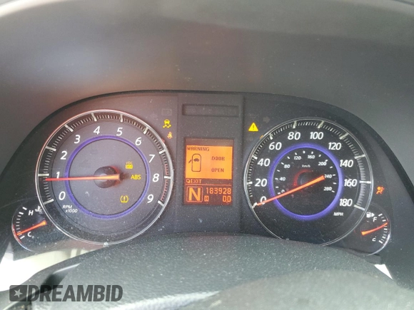 2009 Infiniti FX z VIN JNRAS18U49M101348, wystawiony jako Copart lot #48362425 z przebiegiem 183 928 mil mil oraz Szkoda całkowita • Salvage title. Historia ofert i sprzedaży dostępna na DreamBid. Obrazek 9.