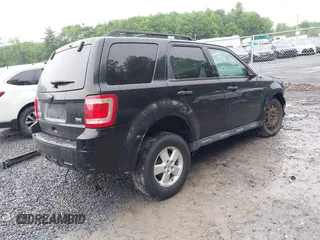 2010 Ford Escape XLT с VIN 1FMCU9DG7AKD41569, выставлен на аукционе IAAI как лот 42452292 с пробегом 126 978 миль миль и . История ставок и продаж доступна на DreamBid. Изображение 4.