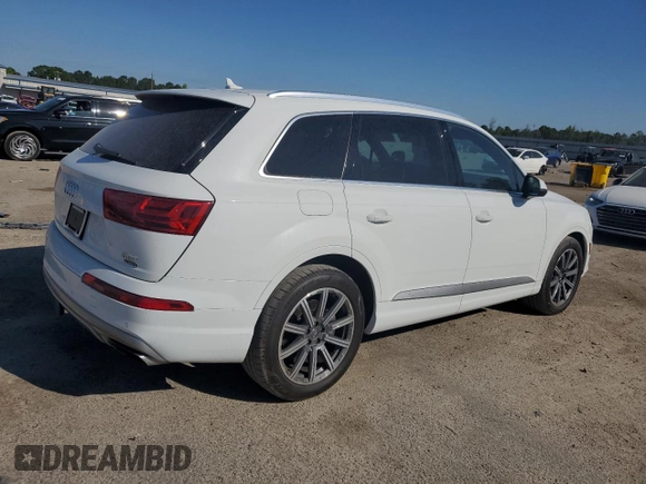2017 Audi Q7 Prestige with VIN WA1VAAF74HD040786, listed as a Copart auction lot 54548385 with 111,233 mi miles and Salvage title. Bid and sale history available at DreamBid. Image 3.
