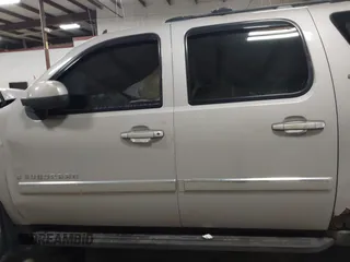 2008 Chevrolet Suburban LT w/3LT with VIN 1GNFK16338J248039, listed as a IAAI auction lot 41734266 with 223,071 mi miles. Bid and sale history available at carsss.com. Image 14.