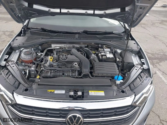 2024 Volkswagen Jetta SE with VIN 3VW7M7BU8RM019513, listed as a IAAI auction lot 41804389 with 41,944 mi miles. Bid and sale history available at carsss.com. Image 10.