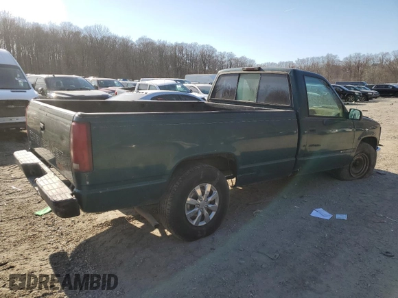 1996 Chevrolet Silverado 1500 with VIN 1GCEC14WXTZ124164, listed as a Copart auction lot 46261565 with 157,141 mi miles and Salvage Title. Bid and sale history available at DreamBid. Image 3.