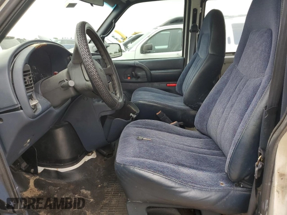 1999 GMC Safari Cargo with VIN 1GTDM19W5XB519840, listed as a Copart auction lot 74234124 with Not Provided miles and Non Repairable. Bid and sale history available at carsss.com. Image 7.