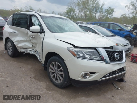2015 Nissan Pathfinder Platinum z VIN 5N1AR2MM0FC601933, wystawiony jako IAAI lot #42167703 z przebiegiem 97 899 mil mil oraz . Historia ofert i sprzedaży dostępna na DreamBid. Obrazek 1.