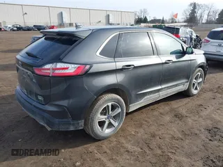 2020 Ford Edge SEL with VIN 2FMPK4J98LBA48289, listed as a IAAI auction lot 41802819 with 105,403 mi miles. Bid and sale history available at carsss.com. Image 4.