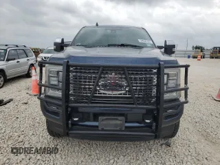 2019 Ford F-350 XL with VIN 1FT8W3BT0KEE81870, listed as a Copart auction lot 54056135 with 80,962 mi miles and Clean title. Bid and sale history available at DreamBid. Image 5.