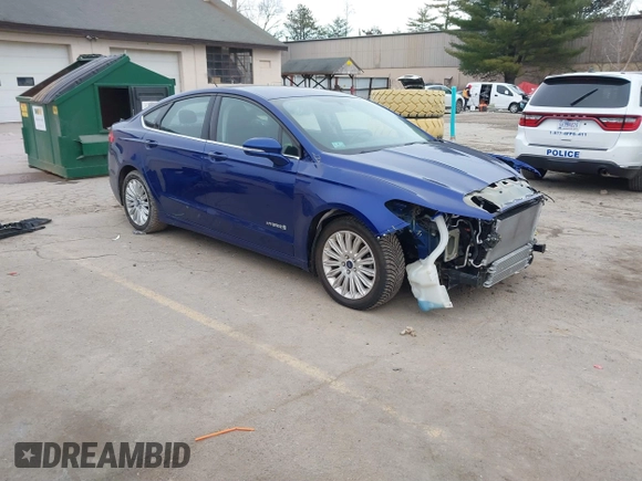 2016 Ford Fusion SE Hybrid with VIN 3FA6P0LU8GR264619, listed as a IAAI auction lot 40968963 with 45,136 mi miles. Bid and sale history available at carsss.com. Image 1.