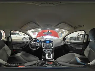 2014 Ford Focus SE with VIN 1FADP3F2XEL340307, listed as a Copart auction lot 88895945 with 88,991 mi miles and Clean Title. Bid and sale history available at carsss.com. Image 15.
