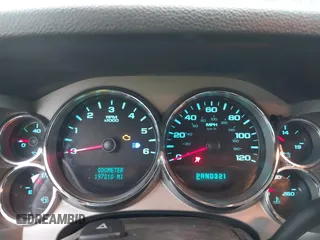 2007 Chevrolet Silverado 1500 LTZ with VIN 2GCEK19J371613312, listed as a IAAI auction lot 41932835 with 197,210 mi miles. Bid and sale history available at carsss.com. Image 7.