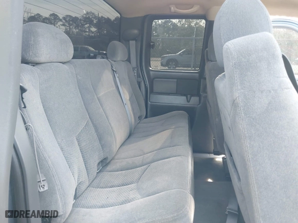 2006 Chevrolet Silverado 1500 LT2 with VIN 1GCEK19B16Z201646, listed as a IAAI auction lot 41867206 with 109,504 mi miles. Bid and sale history available at carsss.com. Image 8.