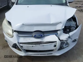 2012 Ford Focus SE с VIN 1FAHP3F2XCL121264, выставлен на аукционе IAAI как лот 42243139 с пробегом 189 442 миль миль и . История ставок и продаж доступна на DreamBid. Изображение 6.