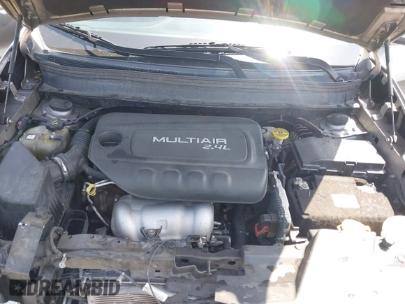 2018 Jeep Cherokee Latitude с VIN 1C4PJLCB9JD556540, выставлен на аукционе IAAI как лот 42282672 с пробегом 241 951 миль миль и . История ставок и продаж доступна на DreamBid. Изображение 10.