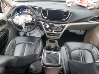 2022 Chrysler Pacifica Touring L with VIN 2C4RC1BGXNR190806, listed as a Copart auction lot 56557535 with 47,170 mi miles and Salvage Title. Bid and sale history available at DreamBid. Image 8.