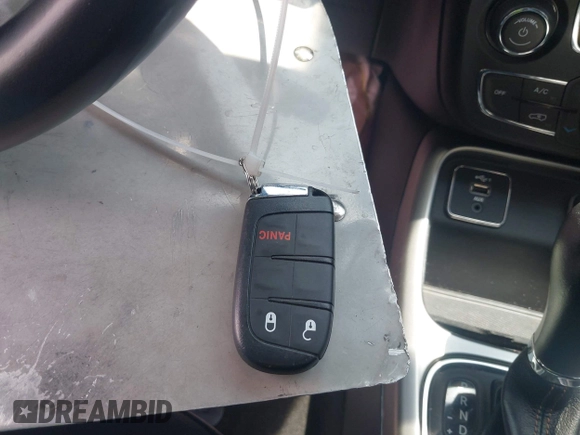2020 Jeep Compass Latitude z VIN 3C4NJCBBXLT126537, wystawiony jako IAAI lot #42551696 z przebiegiem 38 538 mil mil oraz . Historia ofert i sprzedaży dostępna na DreamBid. Obrazek 11.