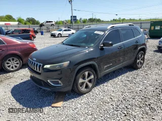 2019 Jeep Cherokee Limited z VIN 1C4PJLDB8KD439144, wystawiony jako Copart lot #52610545 z przebiegiem 99 531 mil mil oraz Szkoda całkowita • Salvage title. Historia ofert i sprzedaży dostępna na DreamBid. Obrazek 1.