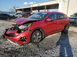 2021 Kia Niro LX with VIN KNDCB3LC9M5470969, listed as a Copart auction lot 45225795 with 135,839 mi miles and Non Repairable. Bid and sale history available at carsss.com. Image 1.