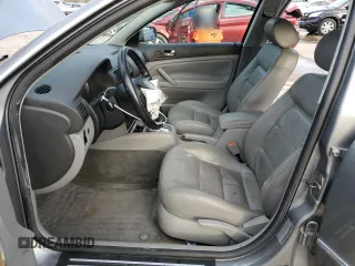 2003 Volkswagen Passat GLS z VIN WVWPD63B33P265784, wystawiony jako Copart lot #79492104 z przebiegiem 185 692 mil mil oraz Szkoda całkowita • Salvage title. Historia ofert i sprzedaży dostępna na DreamBid. Obrazek 7.