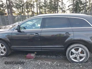 2014 Audi Q7 Premium Plus z VIN WA1LGAFE3ED012638, wystawiony jako IAAI lot #41658605 z przebiegiem 127 392 mil mil oraz . Historia ofert i sprzedaży dostępna na DreamBid. Obrazek 15.