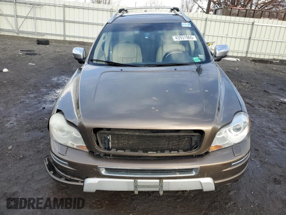 2013 Volvo XC90 Premier Plus with VIN YV4952CZ6D1664637, listed as a Copart auction lot 43931965 with 200,029 mi miles and Salvage Title. Bid and sale history available at carsss.com. Image 5.