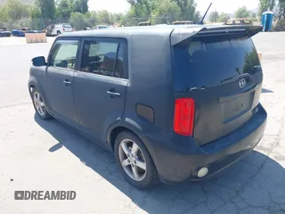 2009 Scion xB with VIN JTLKE50E091078423, listed as a IAAI auction lot 42139031 with 240,930 mi miles. Bid and sale history available at carsss.com. Image 3.