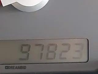 2008 Kia Sorento LX z VIN KNDJC735085785971, wystawiony jako IAAI lot #42092094 z przebiegiem 97 823 mil mil oraz . Historia ofert i sprzedaży dostępna na DreamBid. Obrazek 15.